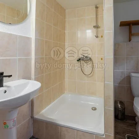 Apartmanovy Dum V Rotave 公寓
