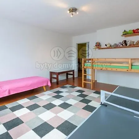Apartmanovy Dum V Rotave 公寓 Rotava